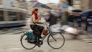 Panning in Amsterdam Take and Make Great Photography with Gavin Hoey AdoramaTV [upl. by Burrell274]