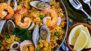 Simple and Tasty Seafood Paella [upl. by Ellimahs609]